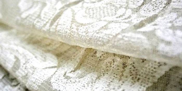Blanqueamiento de tul de kapron