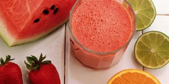 Διατροφή φρούτα και smoothies.