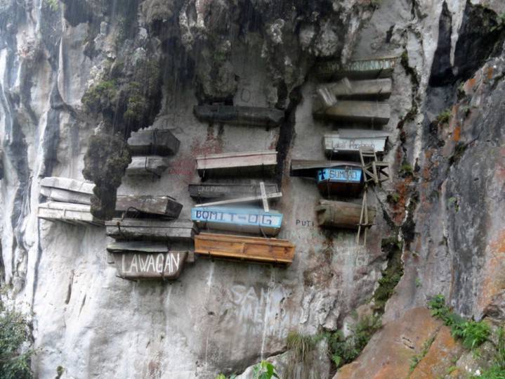 Hanging coffins