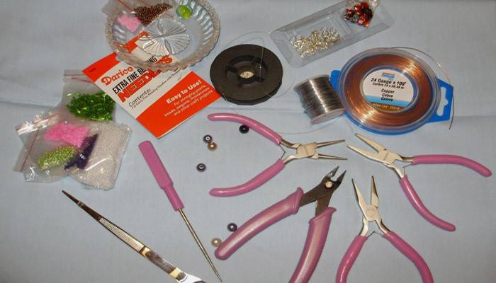 Nepieciešamie instrumenti un materiāli