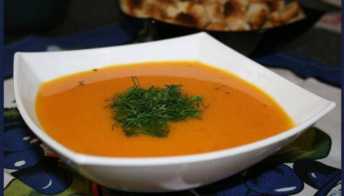 Sopa de dieta de zanahoria