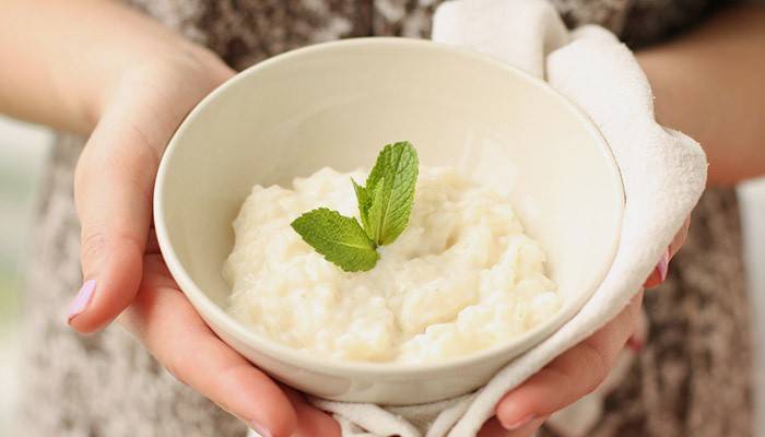 Gachas de arroz con leche para papillas