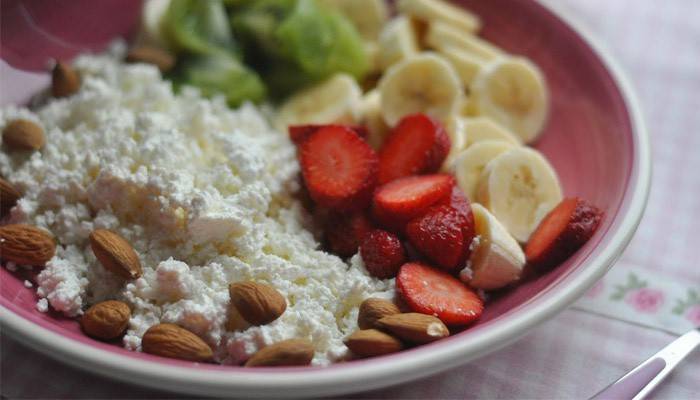 Plat aux fruits et noix