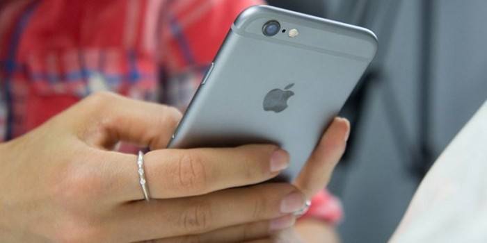 Vynútený reštart iPhone 5