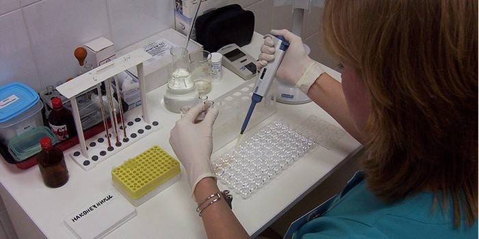 Studi di laboratorio sulle malattie fungine delle gambe