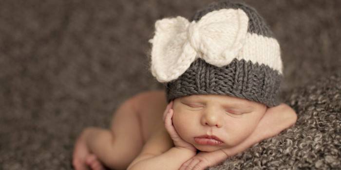 Gorro de punto para tejer para un bebé recién nacido