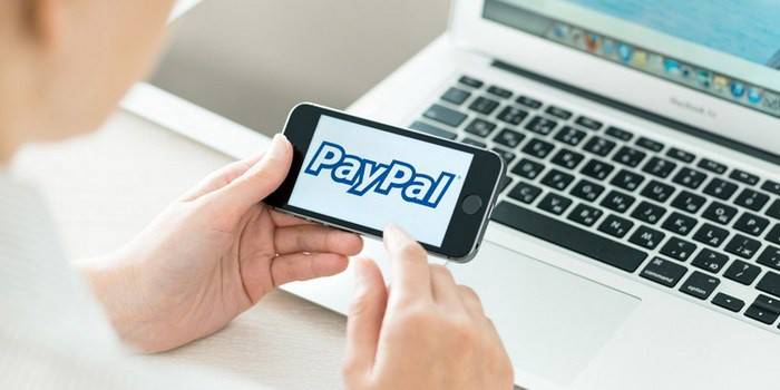 PayPal-tilin täydennys sisäisen järjestelmän kautta