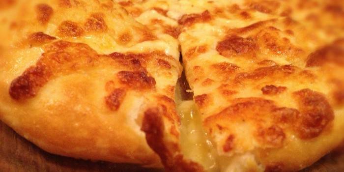 Klasik Khachapuri Kesit