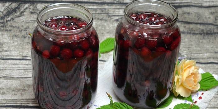 Zuckerfreies rotes süßes Kompott