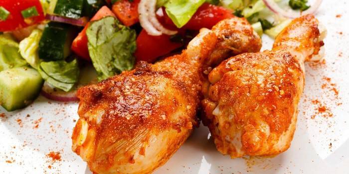 Pernas de Frango com Salada