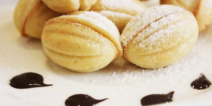 Noix sucrées au lait concentré