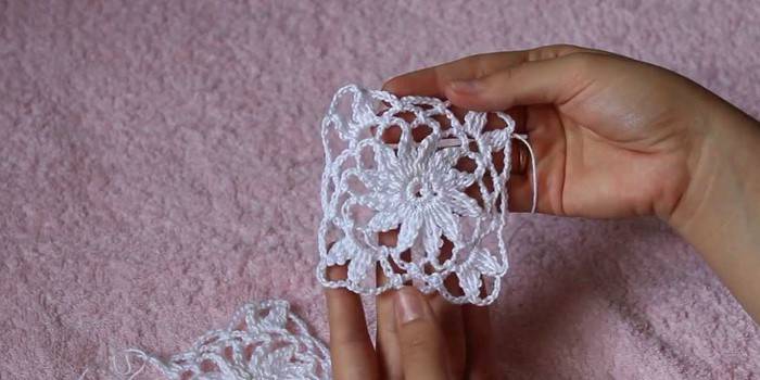 Crochet floral square