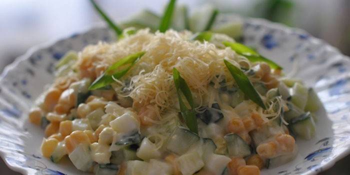 Mısır ve Salatalık Salatası