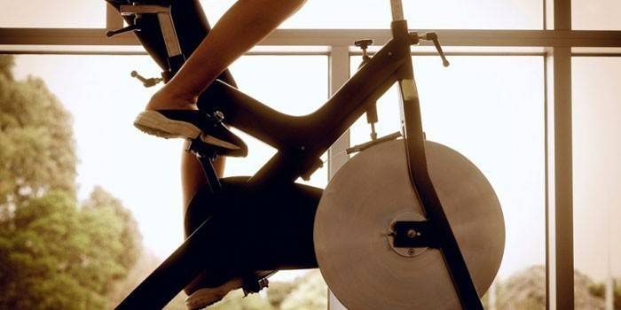 Exercițiu pe bicicletă