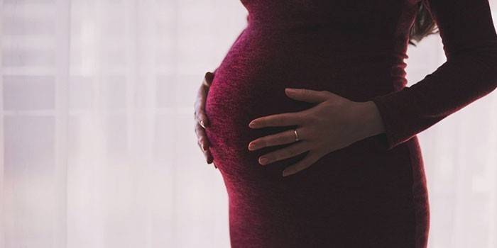 Gravid jente