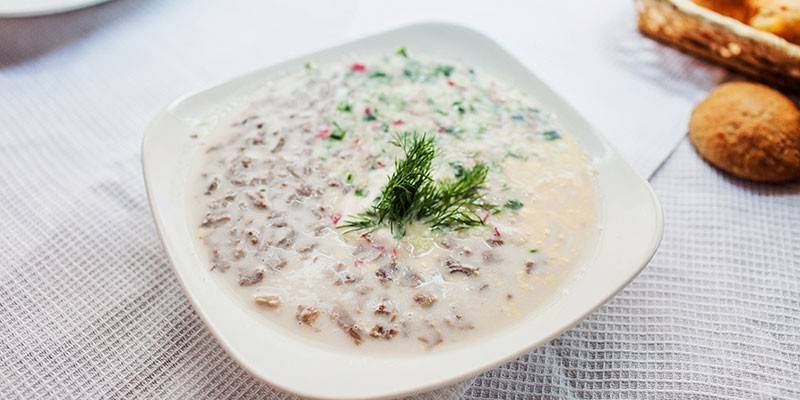 Okroshka ด้วยลิ้น