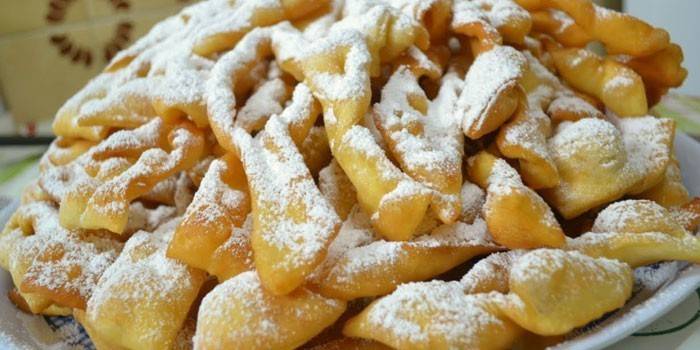 Cepumi pie galda