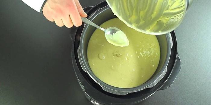 Biskvitinė tešla į daugialypę tešlą