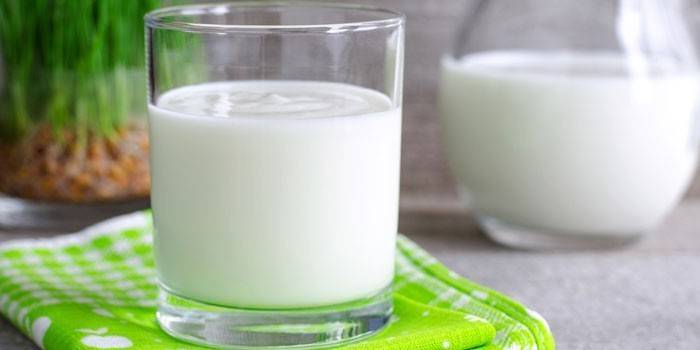 Kefir egy pohárba