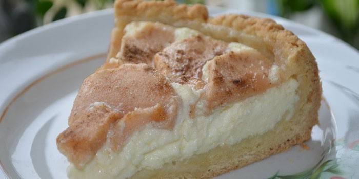 Torta almás-túrós töltelékkel