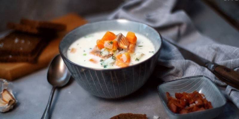 Sopa de peix de gambes