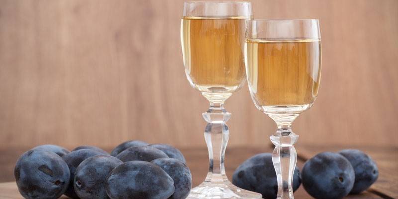 Vin de dessert prune