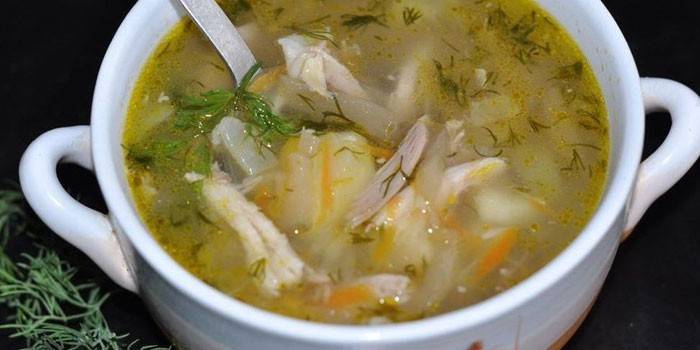 Soupe d'orge perlée au poulet