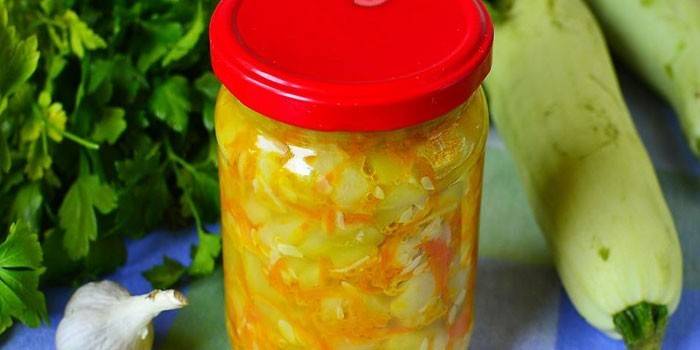 Салата од тиквица са купусом