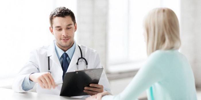 Girl at the doctor’s appointment