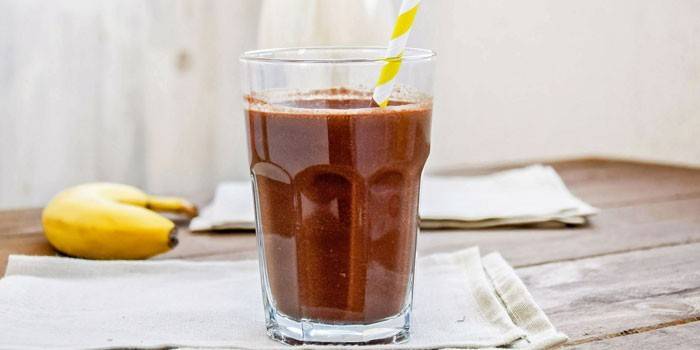 Šokoladinis bananų gėrimas