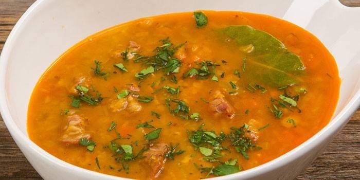 Sopa de lentilha defumada