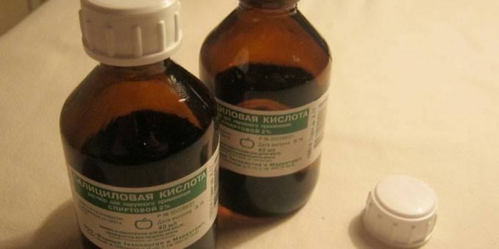 Rượu đóng chai Salicylic