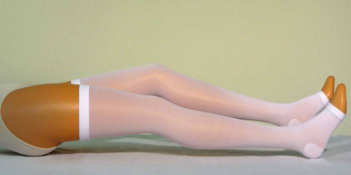 ถุงน่องป้องกันการแพ้ Hypoallergenic Relaxsan Medicale Anti Embolism ECO M2370AL