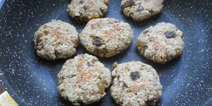 Biscuits à l'avoine dans une casserole