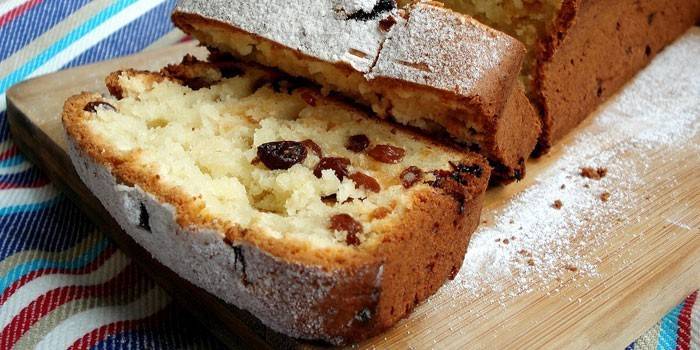 Muffin de passas simples cozido