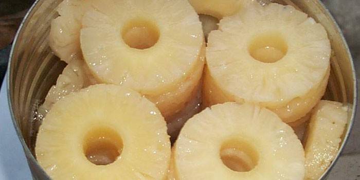 Ananas i en krukke