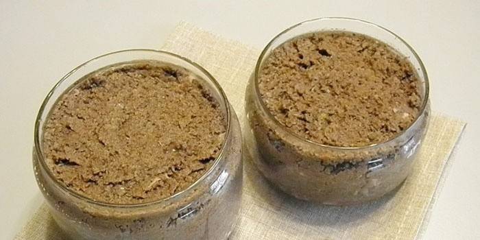 Pate gan bò trong lọ cho mùa đông