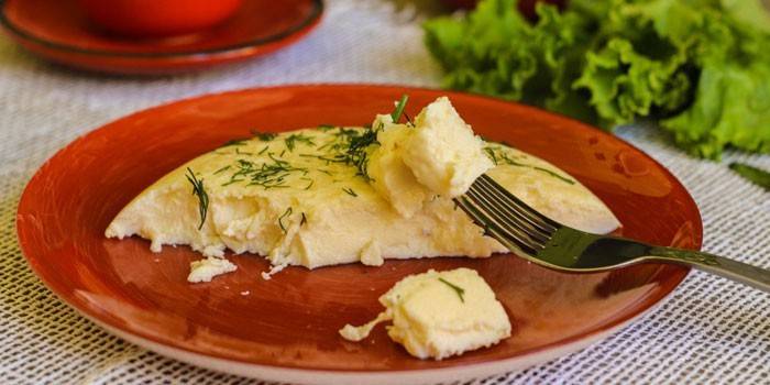 Truita de proteïnes en un plat