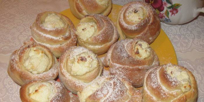 Sweet Rose Buns