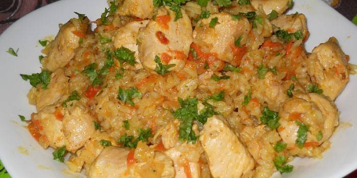 Pilaf friável com frango