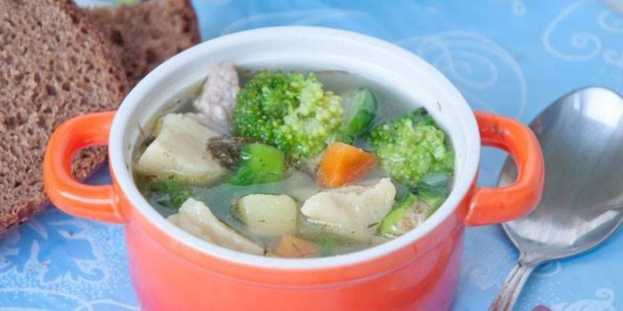 Soupe de légumes au brocoli