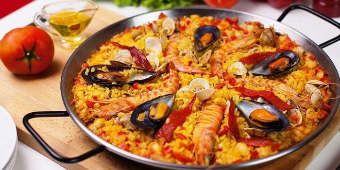 Jūras veltes paella