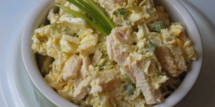 Lahana salatası