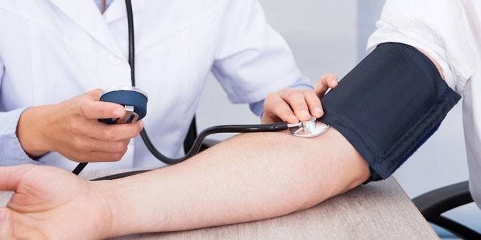 Medicare măsoară presiunea pacientului