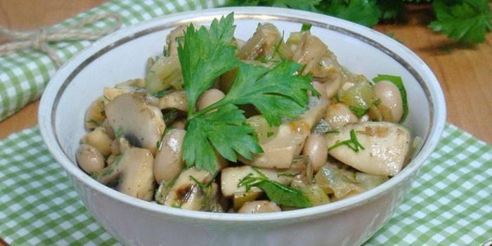 Ensalada de Frijoles con Champiñones