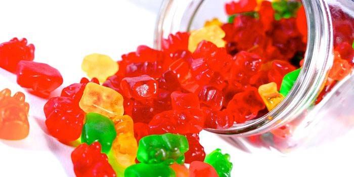 Bonbons à la gelée dans un bocal