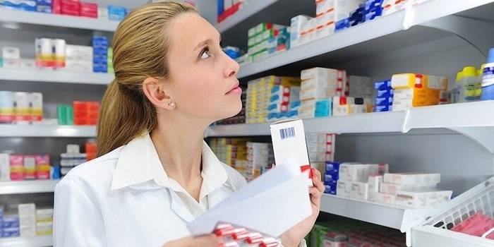 Alegerea unui medicament într-o farmacie
