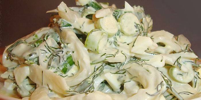Ensalada de calamar y huevo