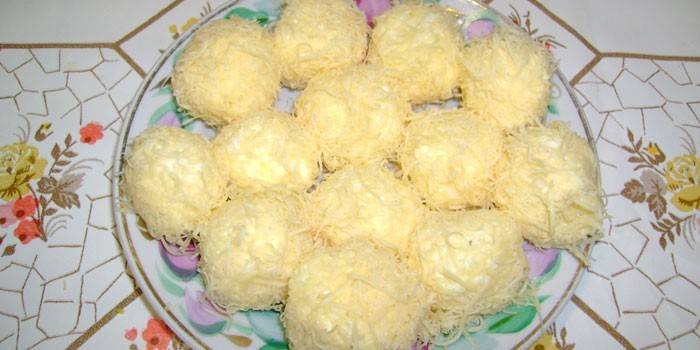 Tỏi Rafaello khai vị với tỏi