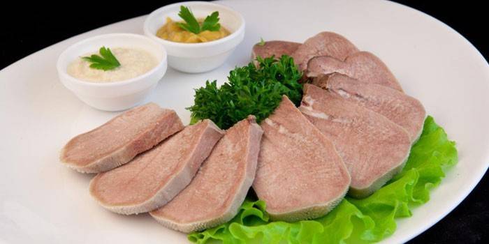 Mit zwei Saucen gekocht